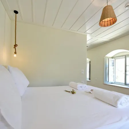 Onar Hydra Hotel *
